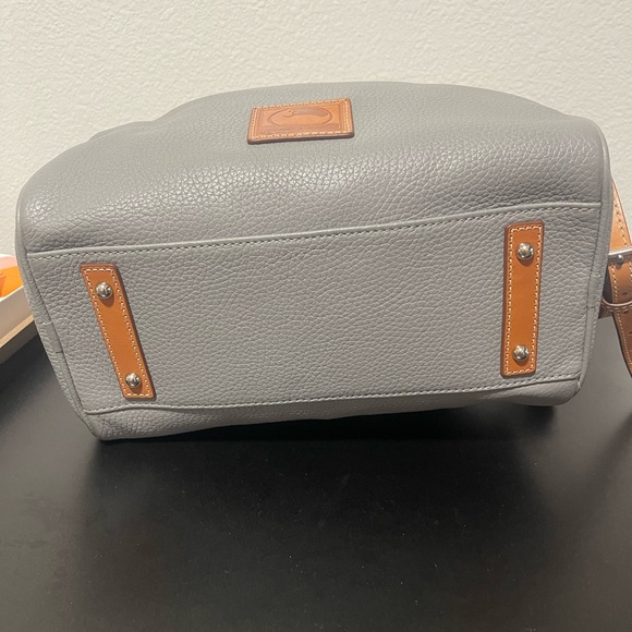 Dooney and Bourke pebble leather satchel - Picture 2 of 4